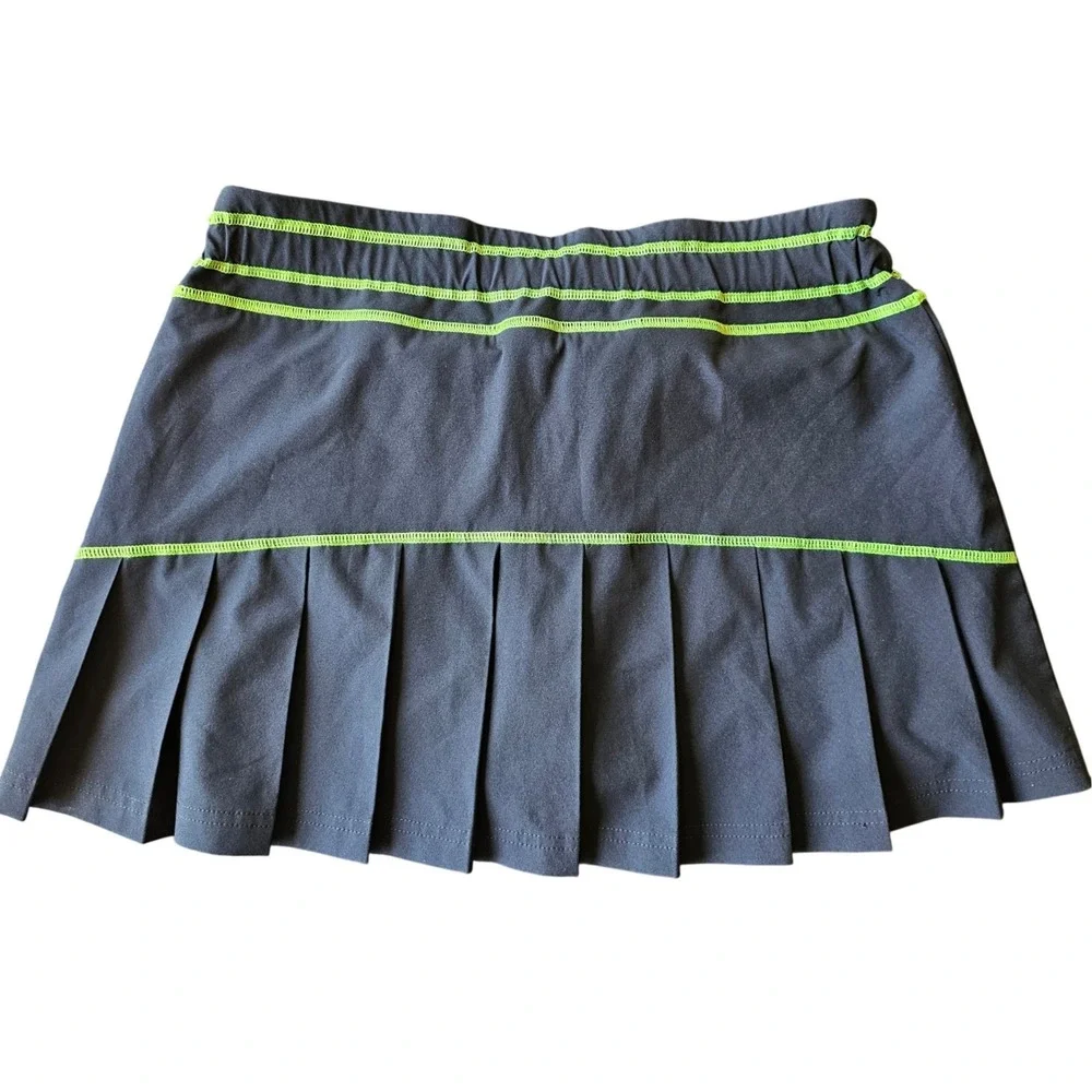 Fila Sport Womens Gray Neon Green Pleated Tennis Skort Medium Activewear EUC - Picture 3 of 3